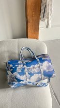 Load image into Gallery viewer, Cloud Duffle Bag
